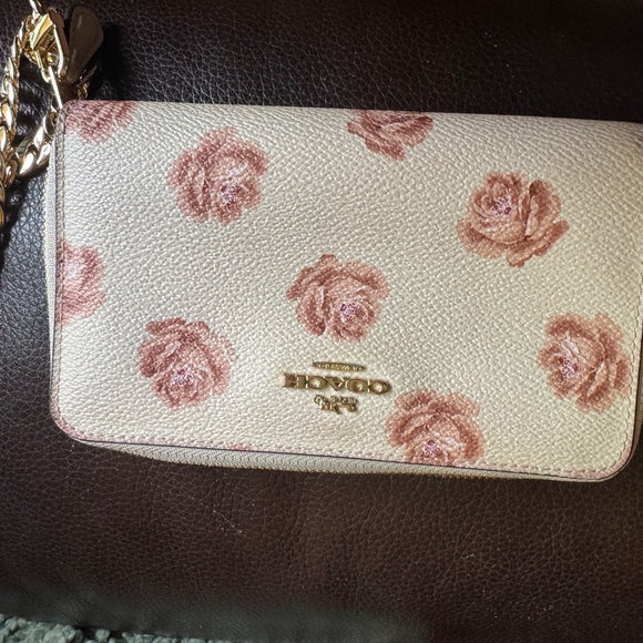 Coach blush pink small Lexi shoulder bag F23537 & Rose Wristlet - Picture 5 of 15